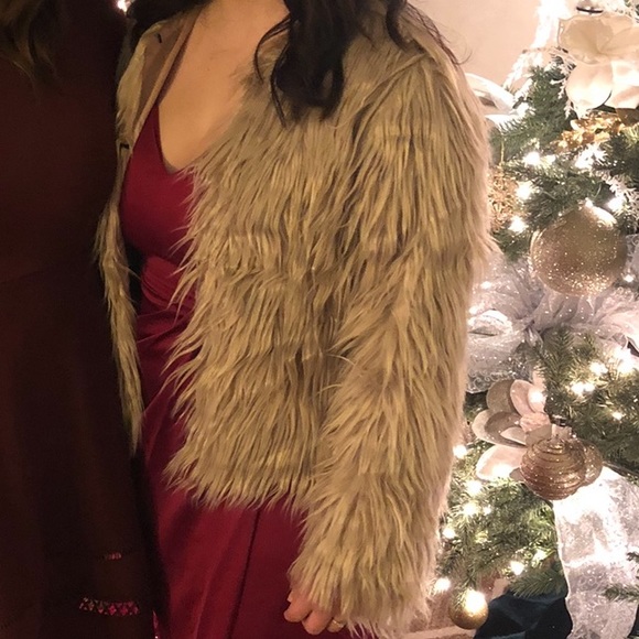 Neutral Fur Jacket - Picture 5 of 5